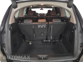 2023 Honda Odyssey Touring 118.1" WB - miniatura 17