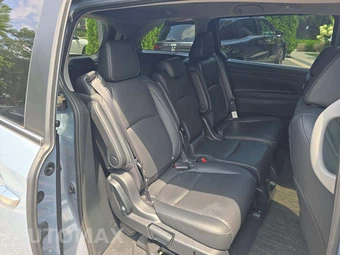 2023 Honda Odyssey Touring 118.1" WB - miniatura 17