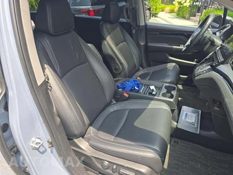 2023 Honda Odyssey Touring 118.1" WB - miniatura 19