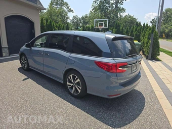 2023 Honda Odyssey Touring 118.1" WB - miniatura 2