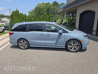 2023 Honda Odyssey Touring 118.1" WB - miniatura 4
