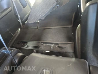 2023 Honda Odyssey Touring 118.1" WB - miniatura 14