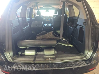 2023 Honda Odyssey Touring 118.1" WB - miniatura 17