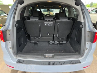 2023 Honda Odyssey Touring 118.1" WB - miniatura 17