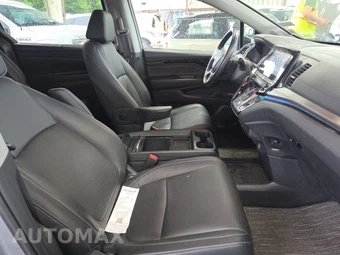 2023 Honda Odyssey Touring 118.1" WB - miniatura 8