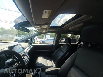 2023 Honda Odyssey Touring 118.1" WB - miniatura 18