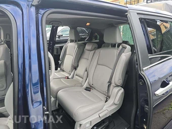 2023 Honda Odyssey Touring 118.1" WB - miniatura 13