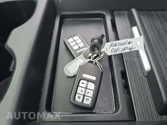 2023 Honda Odyssey Touring 118.1" WB - miniatura 8