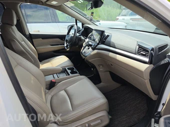 2023 Honda Odyssey Touring 118.1" WB - miniatura 8