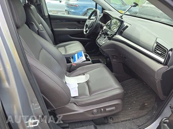 2023 Honda Odyssey Touring 118.1" WB - miniatura 8