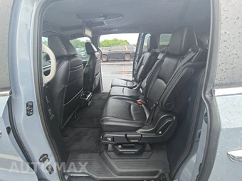 2023 Honda Odyssey Touring 118.1" WB - miniatura 13