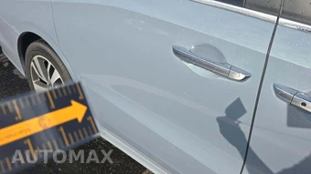 2023 Honda Odyssey Touring 118.1" WB - miniatura 24