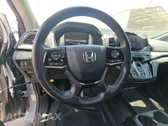 2023 Honda Odyssey Touring 118.1" WB - miniatura 10