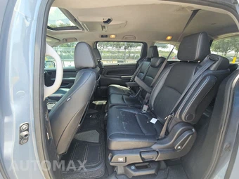 2023 Honda Odyssey Touring 118.1" WB - miniatura 13