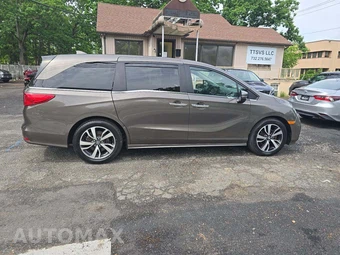 2023 Honda Odyssey Touring 118.1" WB - miniatura 4