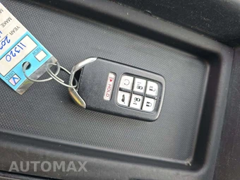 2023 Honda Odyssey Touring 118.1" WB - miniatura 8