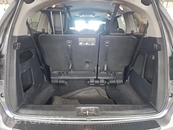 2023 Honda Odyssey Touring 118.1" WB - miniatura 17