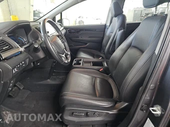 2023 Honda Odyssey Touring 118.1" WB - miniatura 7