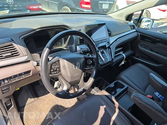 2023 Honda Odyssey Touring 118.1" WB - miniatura 11