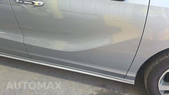 2023 Honda Odyssey Touring 118.1" WB - miniatura 30