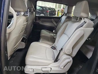2023 Honda Odyssey Touring 118.1" WB - miniatura 13