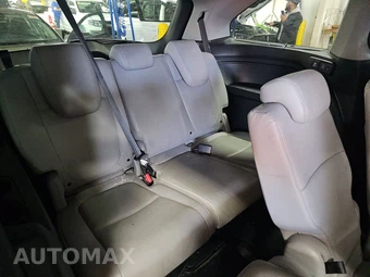 2023 Honda Odyssey Touring 118.1" WB - miniatura 14