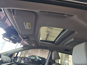 2023 Honda Odyssey Touring 118.1" WB - miniatura 19