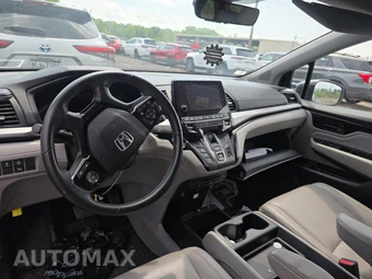 2023 Honda Odyssey Touring 118.1" WB - miniatura 11