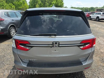 2023 Honda Odyssey Touring 118.1" WB - miniatura 17