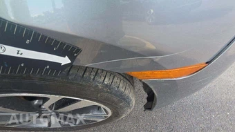 2023 Honda Odyssey Touring 118.1" WB - miniatura 24