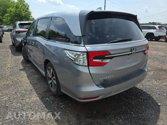 2023 Honda Odyssey Touring 118.1" WB - miniatura 6