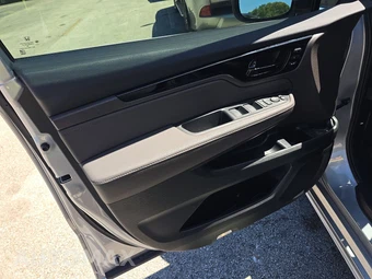 2023 Honda Odyssey Touring 118.1" WB - miniatura 9