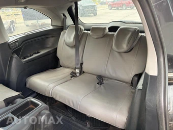 2023 Honda Odyssey Touring 118.1" WB - miniatura 3