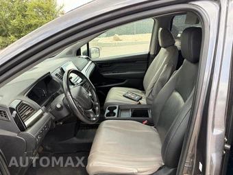 2023 Honda Odyssey Touring 118.1" WB - miniatura 4