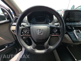 2023 Honda Odyssey Touring 118.1" WB - miniatura 10