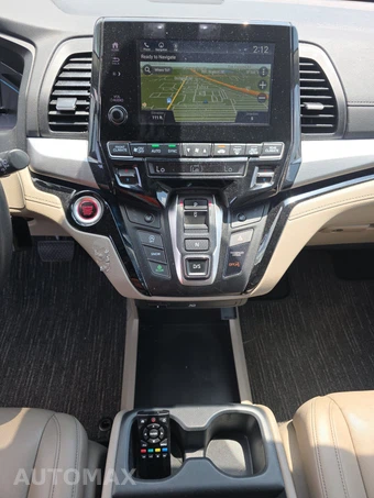 2023 Honda Odyssey Touring 118.1" WB - miniatura 11