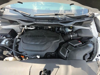 2023 Honda Odyssey Touring 118.1" WB - miniatura 16