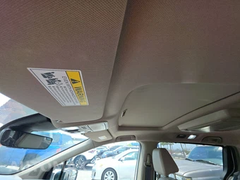 2023 Honda Odyssey Touring 118.1" WB - miniatura 18