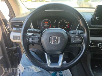 2023 Honda Pilot Touring - miniatura 10