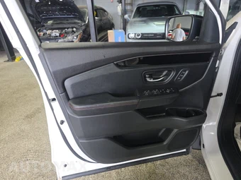 2023 Honda Pilot TrailSport - miniatura 9