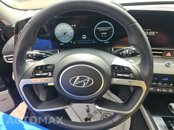 2023 Hyundai Elantra Hybrid Limited - miniatura 10