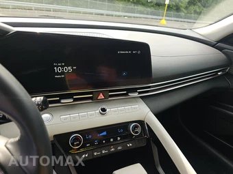 2023 Hyundai Elantra Hybrid Limited - miniatura 11