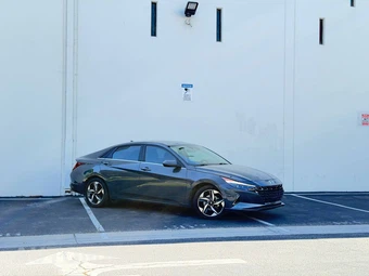 2023 Hyundai Elantra Hybrid Limited - miniatura 6