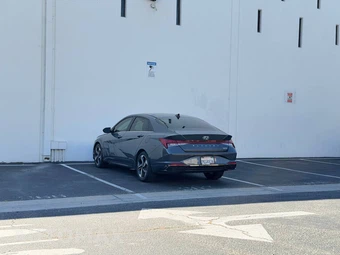 2023 Hyundai Elantra Hybrid Limited - miniatura 8