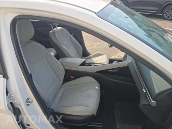 2023 Hyundai Elantra Limited - miniatura 18