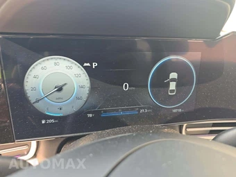 2023 Hyundai Elantra Limited - miniatura 9