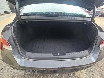 2023 Hyundai Elantra Limited - miniatura 11