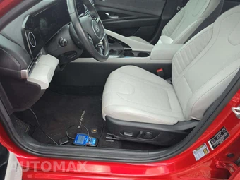 2023 Hyundai Elantra Limited - miniatura 3