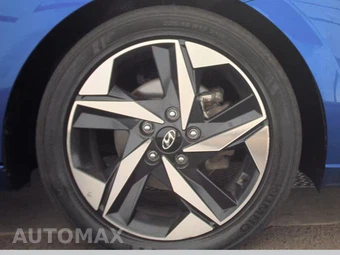 2023 Hyundai Elantra Limited - miniatura 10