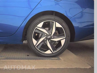 2023 Hyundai Elantra Limited - miniatura 12